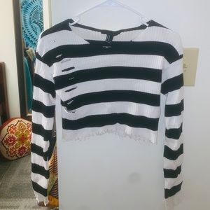 cropped long-sleeve top form forever 21!!!